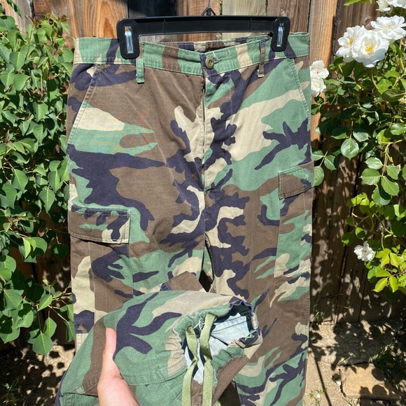 vintage 90’s camo cargo pants - Picture 5 of 7